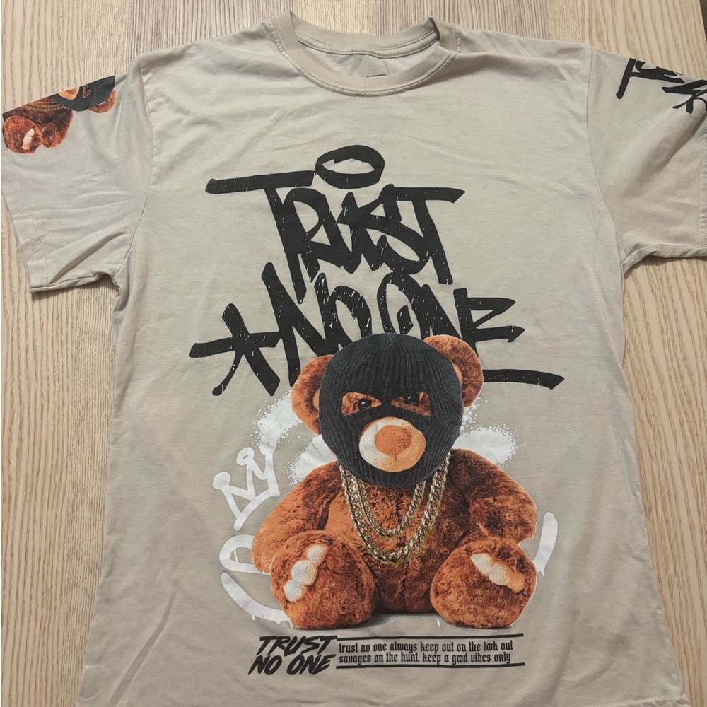Trust No One Graphic Tee - Tan and Black